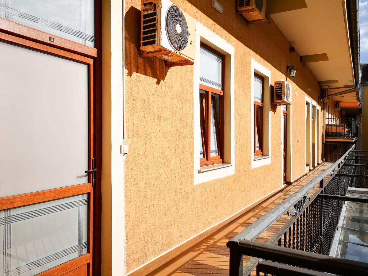 Filinhome Dunavska Studio 2 Novi Sad Ngoại thất bức ảnh